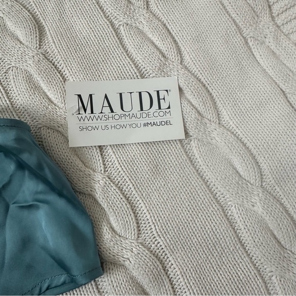 Maude Intimates Silky Lace Cami Slip Teal Blue Size M/L NWT - Picture 8 of 9